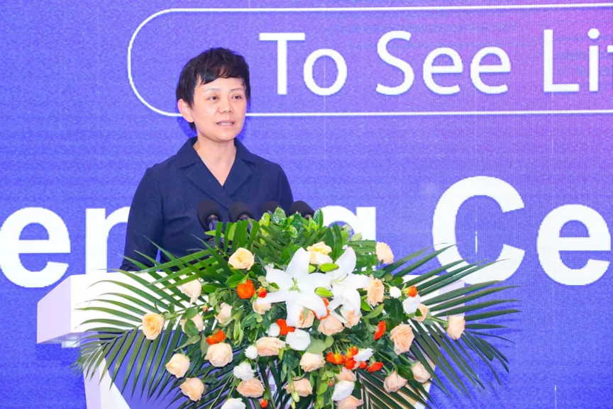 Sun Ruijuan addressing the Third Huairou Forum